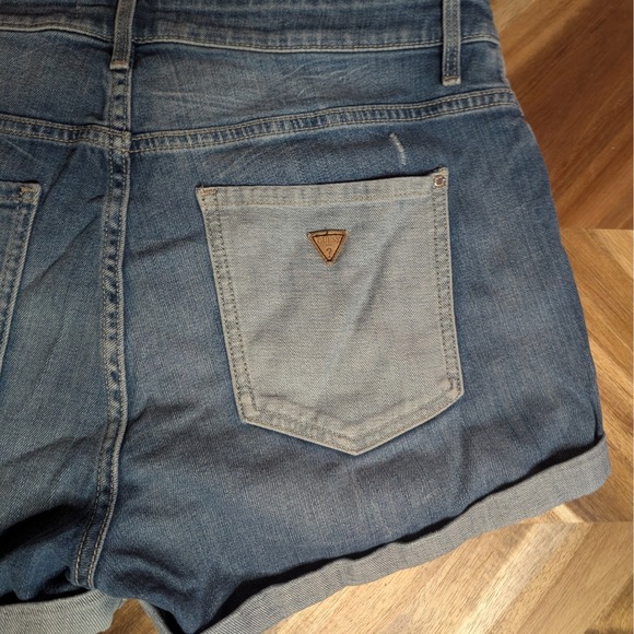 Guess Denim Shorts Distressed Ripped Cuffed Blue Wash Women's Size 29 - Picture 6 of 9
